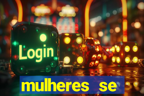 mulheres se exibindo ao vivo